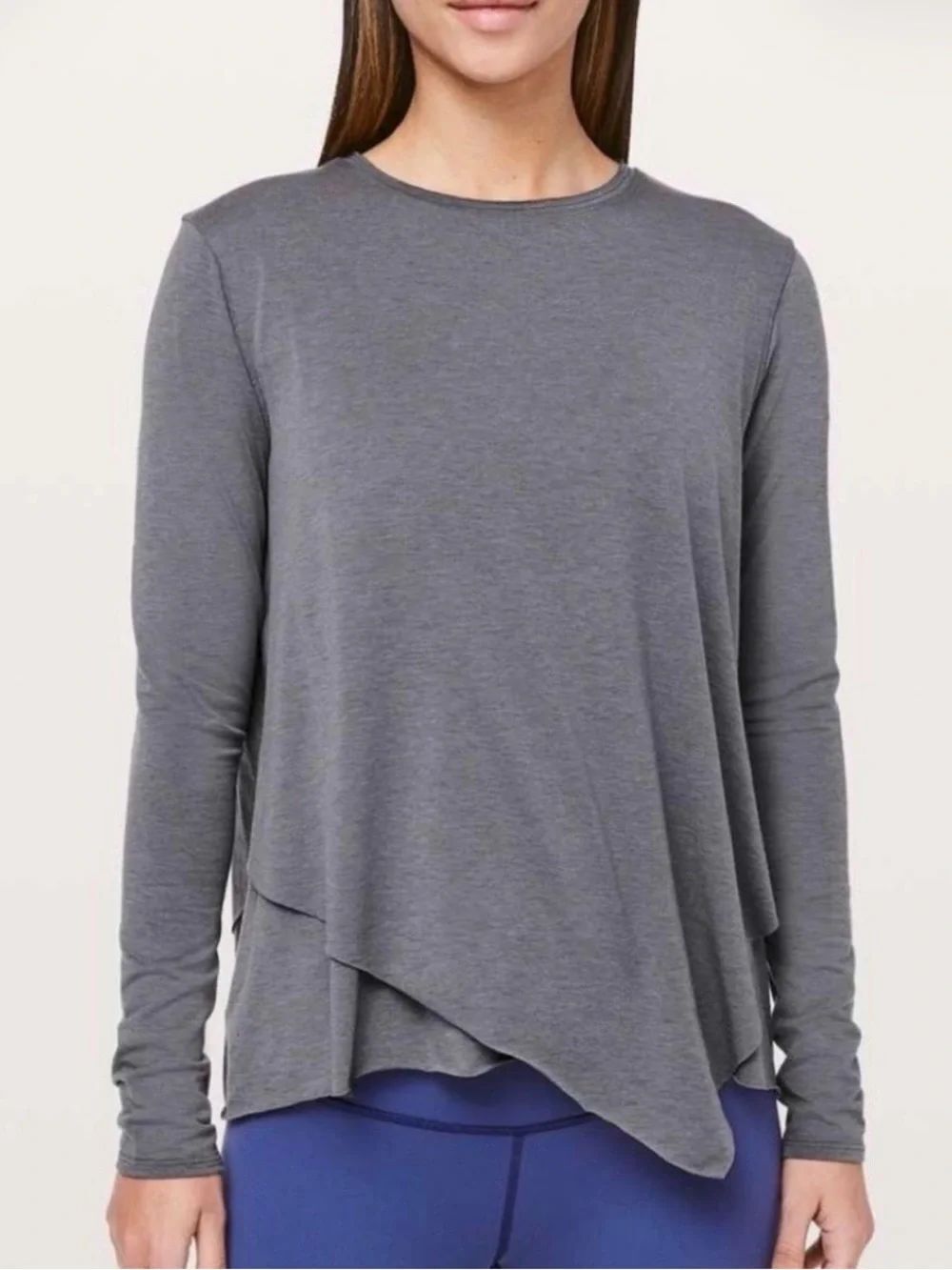 lululemon XS Gray Crew Neck Sweetest Day Long Sleeve Asymmetrical Top